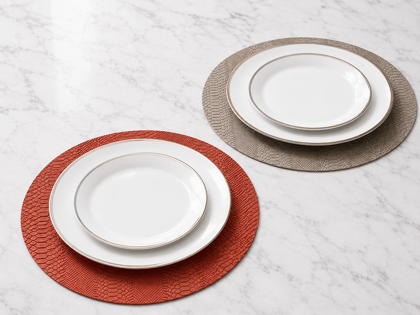 VIDA Croc Reversible 15.5" Round Placemats Set of 4 (Salmon and Taupe)