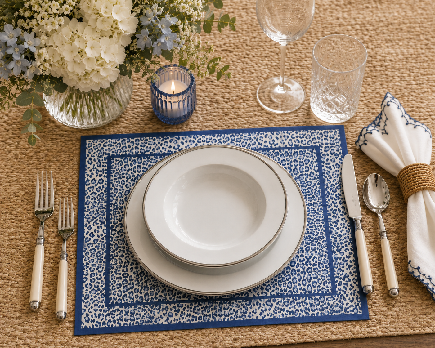 LINENS Leopard Napkins 20 x 20 Set of 4 (Blue and White)