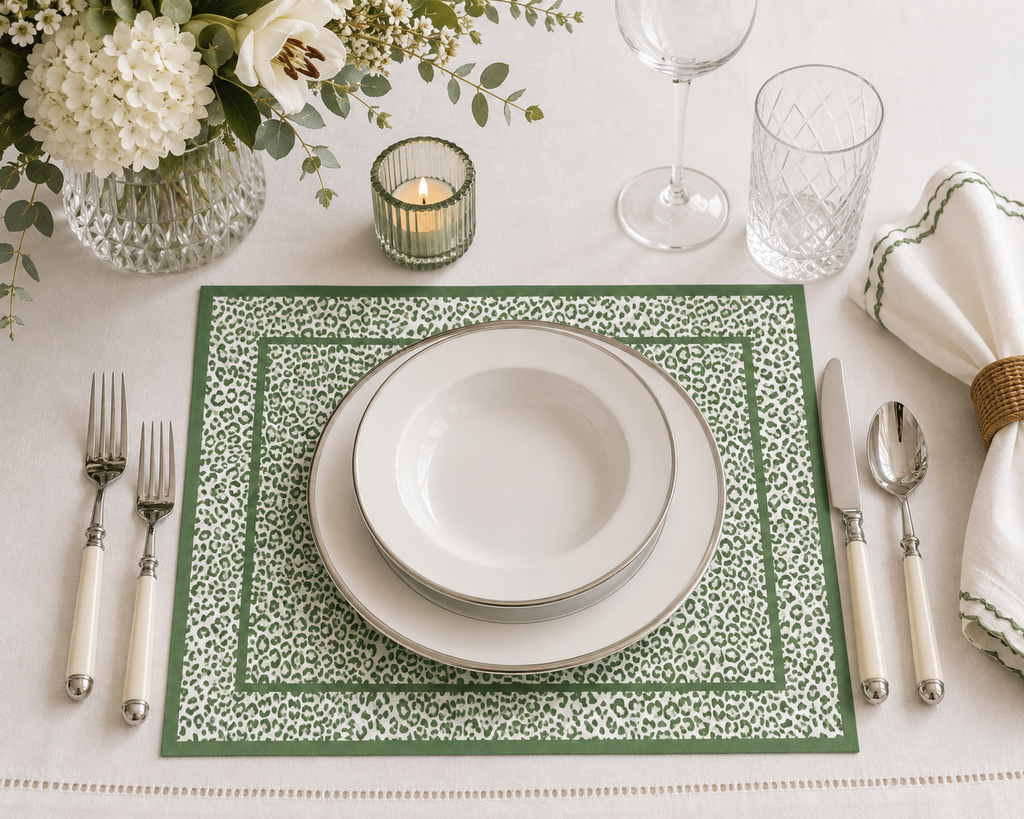 LINENS Leopard Napkins 20 x 20 Set of 4 (Green and White)