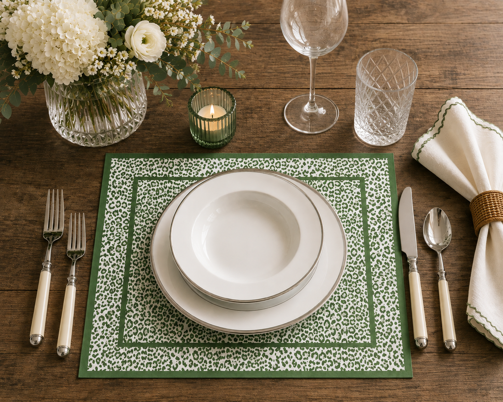 LINENS Leopard Napkins 20 x 20 Set of 4 (Green and White)