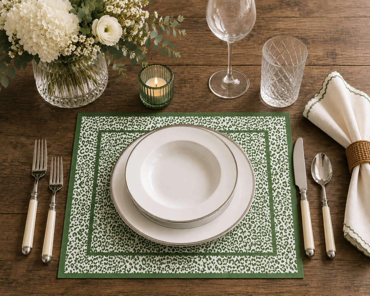 LINENS Leopard Napkins 20 x 20 Set of 4 (Green and White)