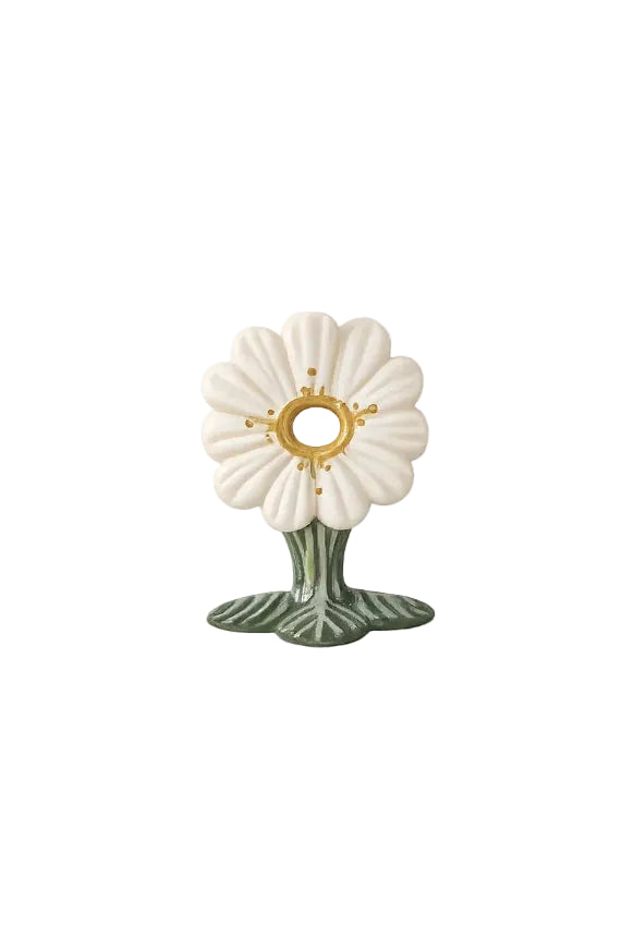 Soft Petal Candleholder 4.5" x 4.5" x 5.5"
