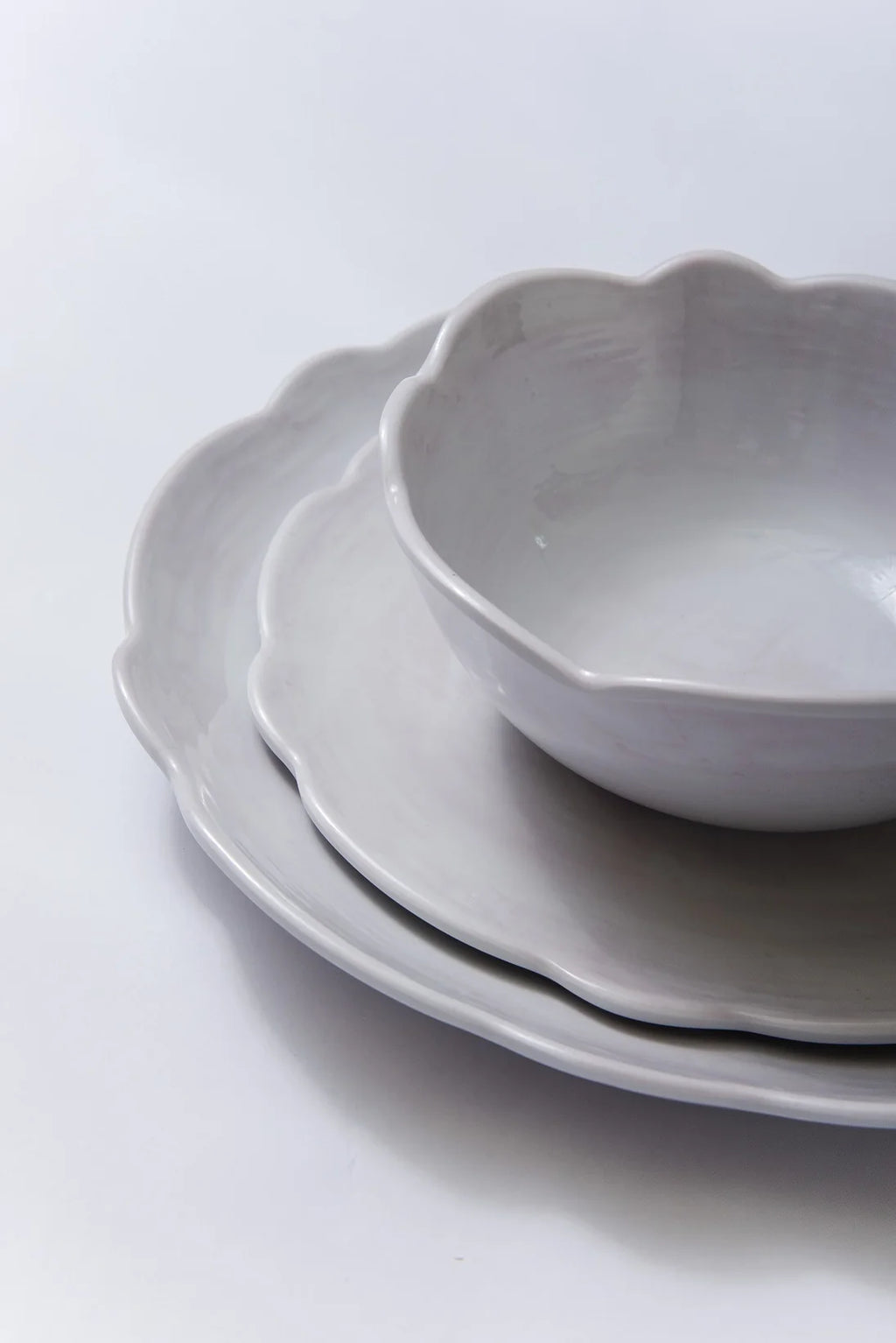 Scalloped Salad Plate Stone 9" (Set of 4)